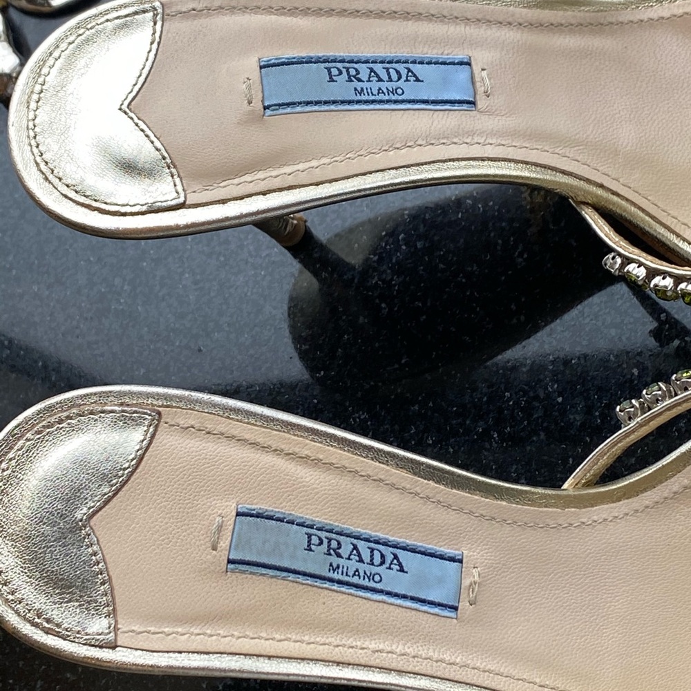 PRADA HEELS ' - Picture 6 of 15